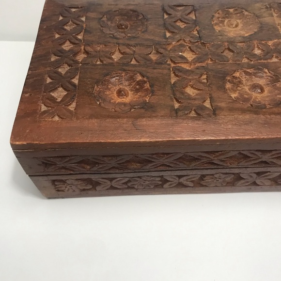 Vintage Hand Carved Wooden Trinket Jewellery Box, Floral Folk Art - Picture 14 of 16